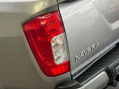 Nissan Navara 2.3 Navara Tekna dCi Auto 4WD 5dr 39