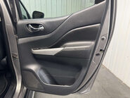 Nissan Navara 2.3 Navara Tekna dCi Auto 4WD 5dr 61