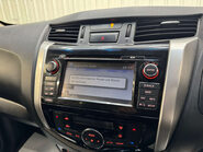 Nissan Navara 2.3 Navara Tekna dCi Auto 4WD 5dr 85