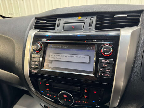 Nissan Navara 2.3 Navara Tekna dCi Auto 4WD 5dr 85