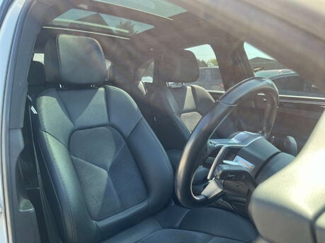 Porsche Macan 3.0 Macan S D Semi-Auto 4WD 5dr 16