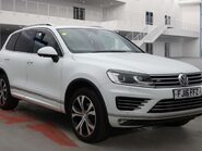 Volkswagen Touareg 3.0 Touareg V6 R-Line TDI BlueMotion Technology Auto 4WD 5dr 24