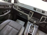 Porsche Macan 3.0 Macan S D Semi-Auto 4WD 5dr 46