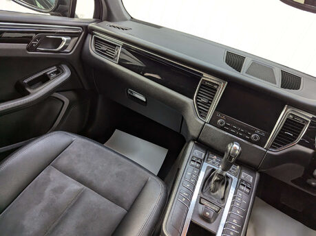 Porsche Macan 3.0 Macan S D Semi-Auto 4WD 5dr 46