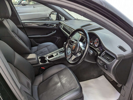 Porsche Macan 3.0 Macan S D Semi-Auto 4WD 5dr 49
