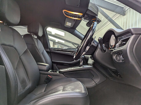 Porsche Macan 3.0 Macan S D Semi-Auto 4WD 5dr 52