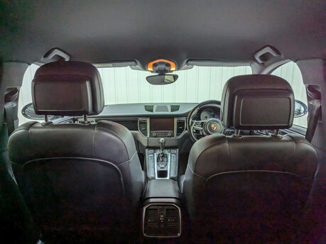 Porsche Macan 3.0 Macan S D Semi-Auto 4WD 5dr 45
