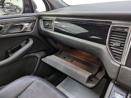 Porsche Macan 3.0 Macan S D Semi-Auto 4WD 5dr 92