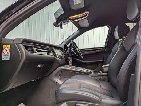Porsche Macan 3.0 Macan S D Semi-Auto 4WD 5dr 55