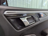 Porsche Macan 3.0 Macan S D Semi-Auto 4WD 5dr 82
