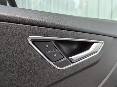 Audi Q2 1.6 Q2 S Line 30 TDI Semi-Auto 5dr 82