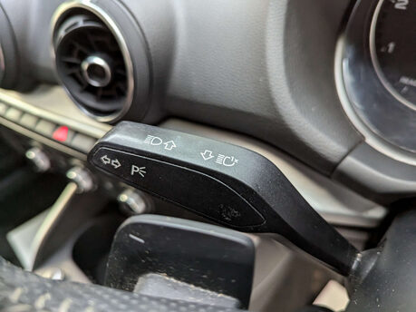 Audi Q2 1.6 Q2 S Line 30 TDI Semi-Auto 5dr 74