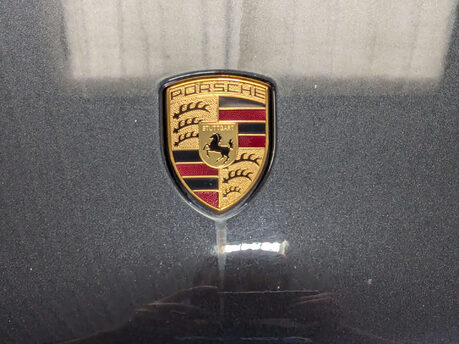 Porsche Macan 2.0 Macan Semi-Auto 4WD 5dr 23