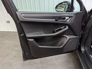 Porsche Macan 2.0 Macan Semi-Auto 4WD 5dr 59