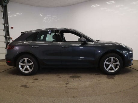 Porsche Macan 2.0 Macan Semi-Auto 4WD 5dr 7