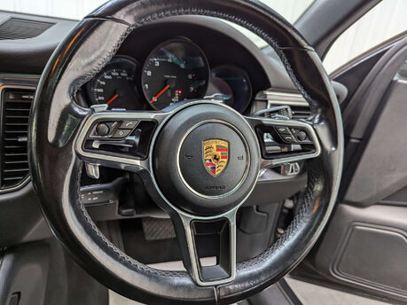 Porsche Macan 2.0 Macan Semi-Auto 4WD 5dr 77
