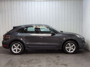 Porsche Macan 2.0 Macan Semi-Auto 4WD 5dr 14