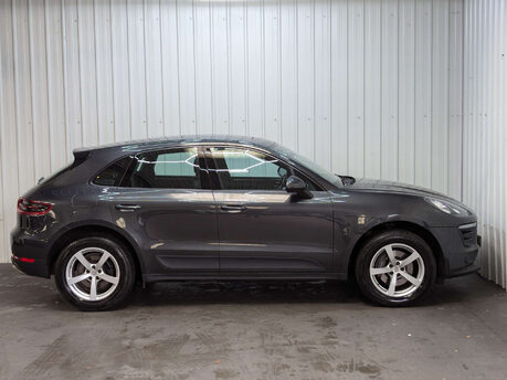 Porsche Macan 2.0 Macan Semi-Auto 4WD 5dr 14