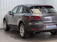 Porsche Macan 2.0 Macan Semi-Auto 4WD 5dr 34