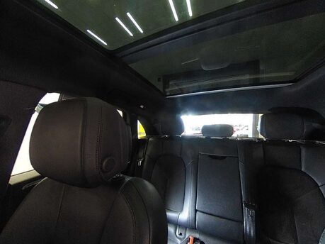 Porsche Macan 2.0 Macan Semi-Auto 4WD 5dr 11