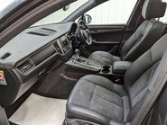 Porsche Macan 2.0 Macan Semi-Auto 4WD 5dr 54