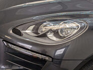 Porsche Macan 2.0 Macan Semi-Auto 4WD 5dr 29