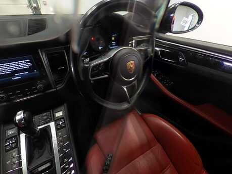 Porsche Macan 3.0 Macan S D Semi-Auto 4WD 5dr 15