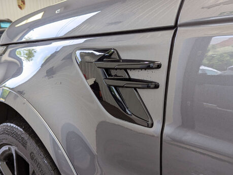 Land Rover Range Rover Sport 5.0 Range Rover Sport SVR S/C Auto 4WD 5dr 32