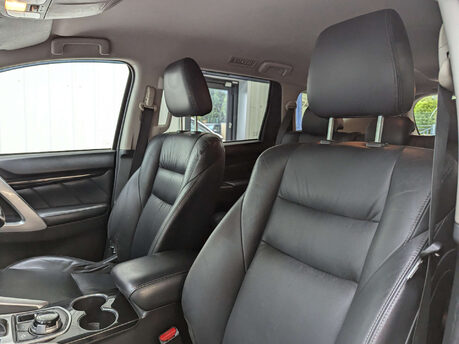 Mitsubishi Shogun Sport 2.4 Shogun Sport DI-D 4 Auto 4WD 5dr 53