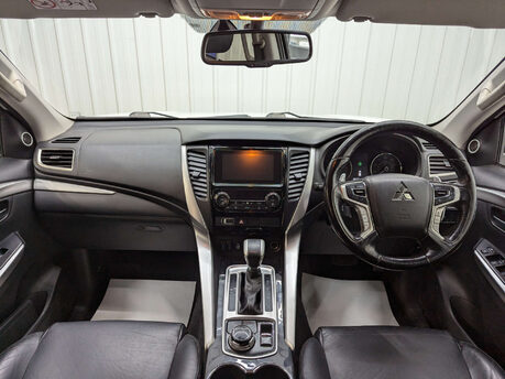 Mitsubishi Shogun Sport 2.4 Shogun Sport DI-D 4 Auto 4WD 5dr 2