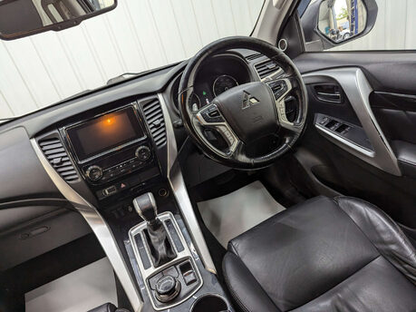 Mitsubishi Shogun Sport 2.4 Shogun Sport DI-D 4 Auto 4WD 5dr 44