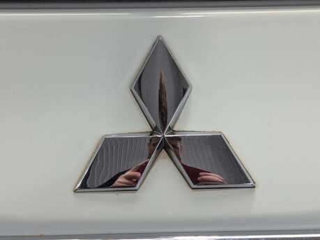 Mitsubishi Shogun Sport 2.4 Shogun Sport DI-D 4 Auto 4WD 5dr 37