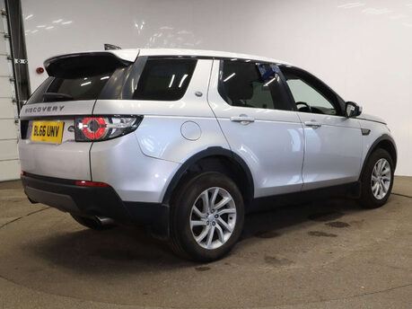 Land Rover Discovery Sport 2.0 Discovery Sport SE Tech TD4 Auto 4WD 5dr 9