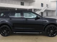 Land Rover Discovery Sport 2.0 Discovery Sport Black HSE TD4 Auto 4WD 5dr 7