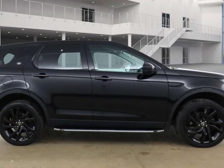 Land Rover Discovery Sport 2.0 Discovery Sport Black HSE TD4 Auto 4WD 5dr 7
