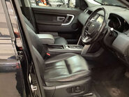 Land Rover Discovery Sport 2.0 Discovery Sport Black HSE TD4 Auto 4WD 5dr 3