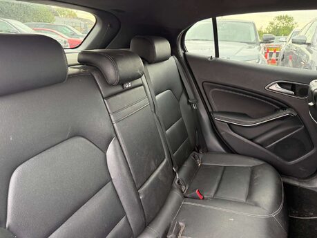 Mercedes-Benz GLA 2.1 GLA 200 Sport CDi Auto 5dr 13