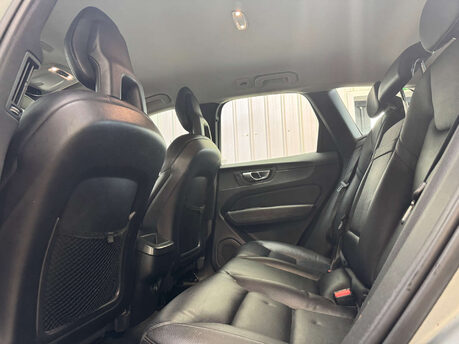 Volvo XC60 2.0 XC60 Momentum D4 AWD Auto 4WD 5dr 68