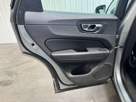 Volvo XC60 2.0 XC60 Momentum D4 AWD Auto 4WD 5dr 69