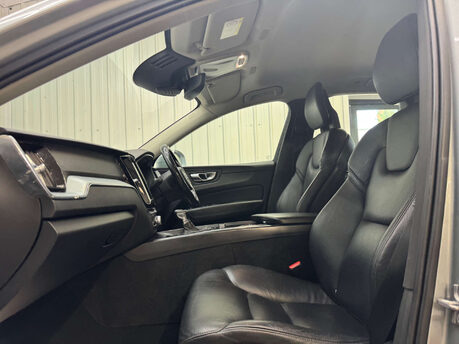 Volvo XC60 2.0 XC60 Momentum D4 AWD Auto 4WD 5dr 55