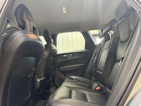 Volvo XC60 2.0 XC60 Momentum D4 AWD Auto 4WD 5dr 66