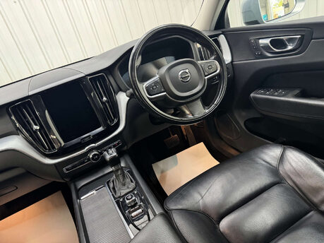 Volvo XC60 2.0 XC60 Momentum D4 AWD Auto 4WD 5dr 46