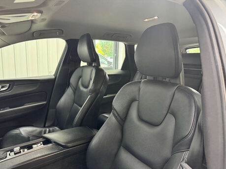 Volvo XC60 2.0 XC60 Momentum D4 AWD Auto 4WD 5dr 57
