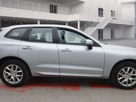 Volvo XC60 2.0 XC60 Momentum D4 AWD Auto 4WD 5dr 18