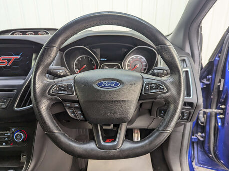 Ford Focus 2.0 Focus ST-3 T 5dr 76