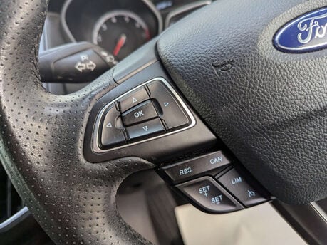 Ford Focus 2.0 Focus ST-3 T 5dr 75