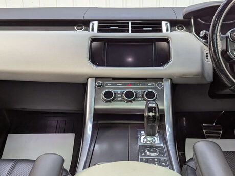 Land Rover Range Rover Sport 3.0 Range Rover Sport HSE Dynamic SDV6 Auto 4WD 5dr 65