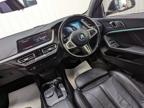 BMW 1 Series 1.5 118I M Sport Auto 5dr 47