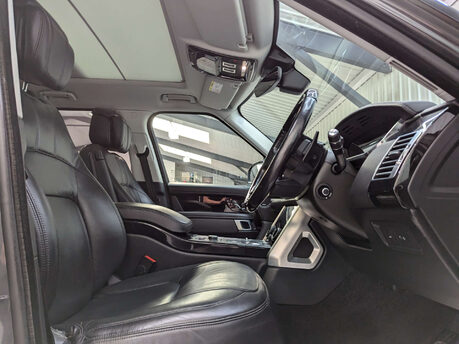 Land Rover Range Rover 4.4 Range Rover Vogue SE SDV8 Auto 4WD 5dr 51