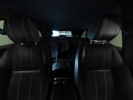 Land Rover Range Rover Velar 2.0 Range Rover Velar R-Dynamic S D180 Auto 4WD 5dr 19